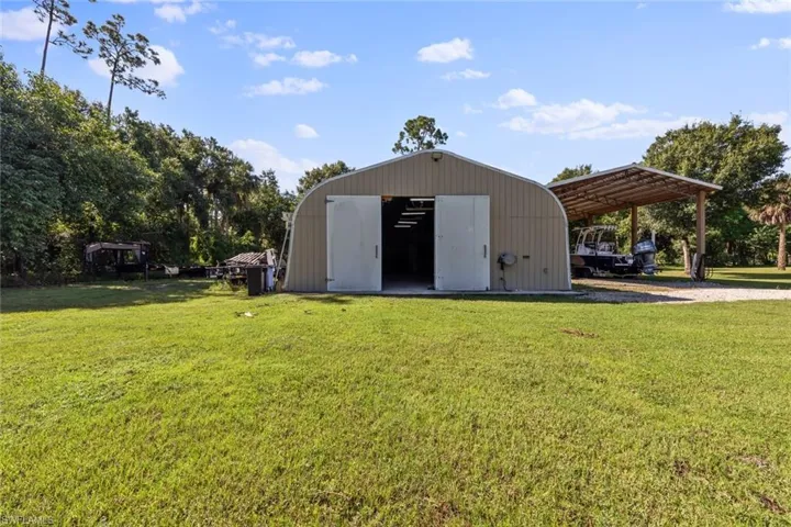 5681  Neal  RD, Fort Myers, FL 33905