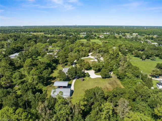5681  Neal  RD, Fort Myers, FL 33905