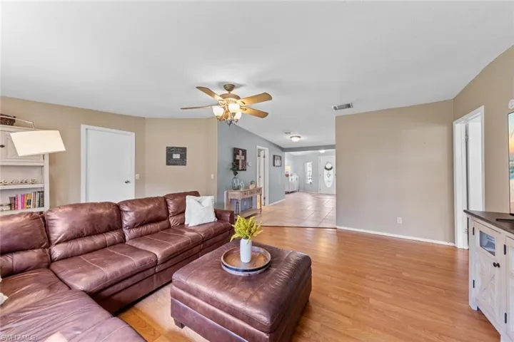 5681  Neal  RD, Fort Myers, FL 33905