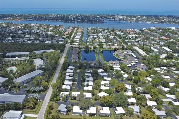 265 Lanchester Ct 39, Naples, Florida 34112