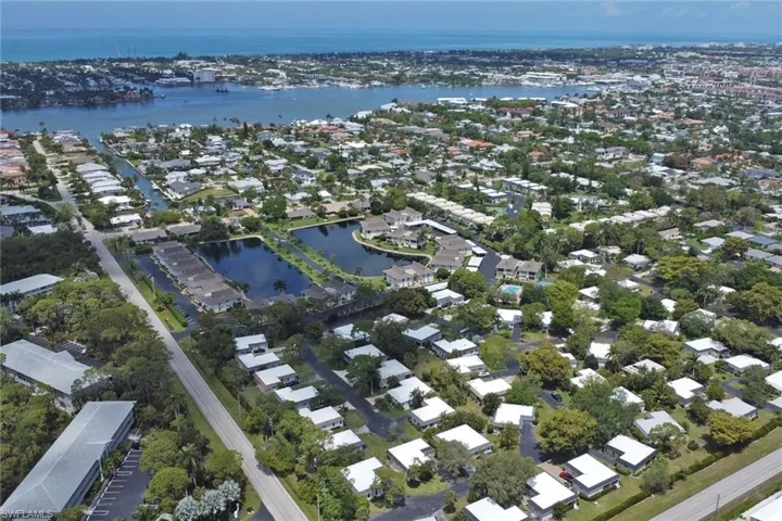 265 Lanchester Ct 39, Naples, Florida 34112
