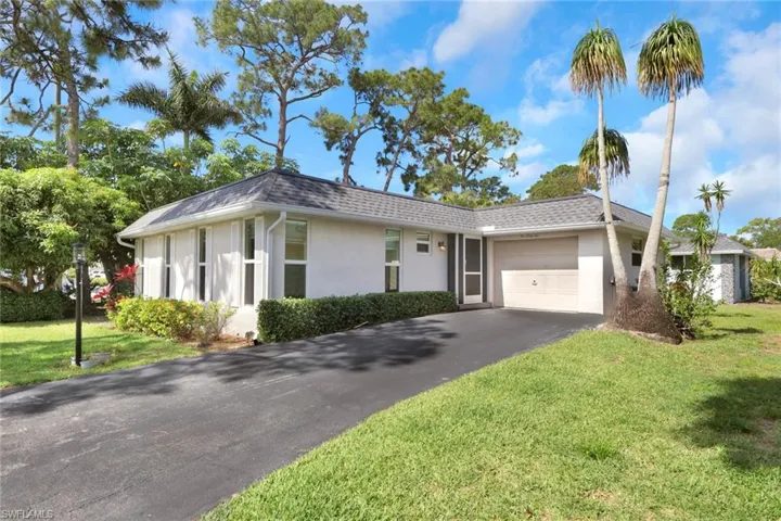 265 Lanchester Ct 39, Naples, Florida 34112