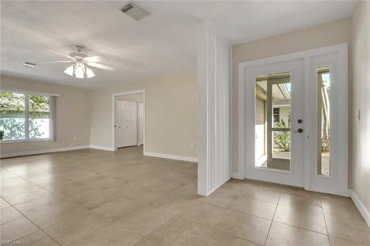265 Lanchester Ct 39, Naples, Florida 34112