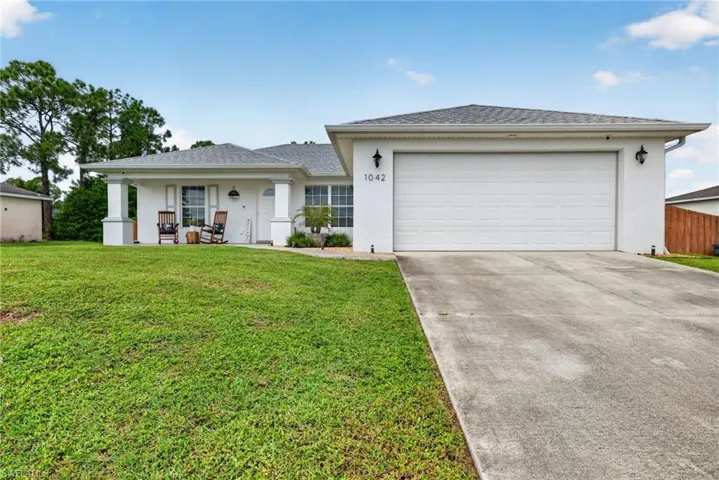 1042 Harwood Ave S, Lehigh Acres, Florida 33974