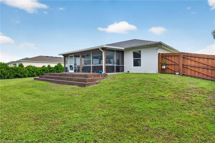 1042 Harwood Ave S, Lehigh Acres, Florida 33974