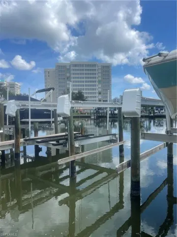 Boat Slip with annual lease from HOA
