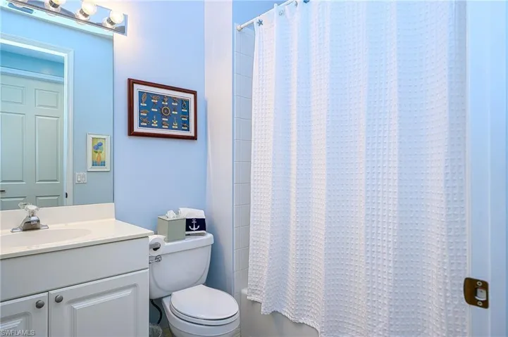 Gues Bathroom