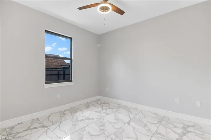 133  14th NE ST, Naples, FL 34120
