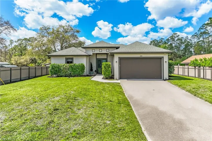 133  14th NE ST, Naples, FL 34120