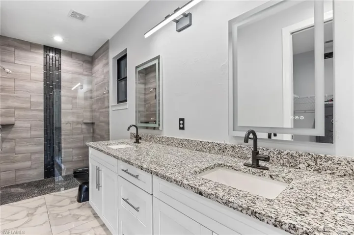 133  14th NE ST, Naples, FL 34120