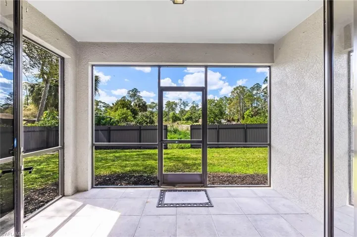 133  14th NE ST, Naples, FL 34120