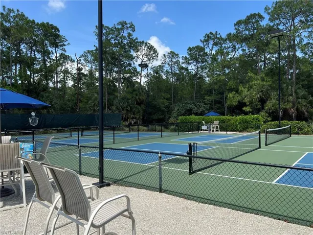 8555 Naples Heritage Dr # 214, Naples, Florida 34112
