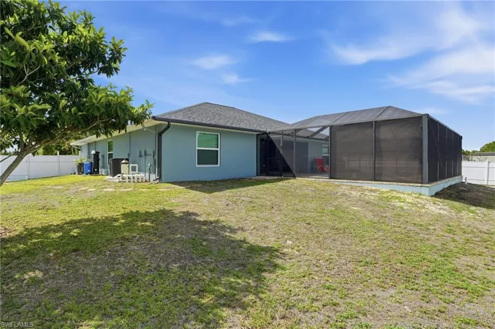 906 Venice Ave N, Lehigh Acres, Florida 33971