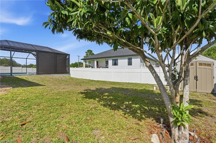 906 Venice Ave N, Lehigh Acres, Florida 33971