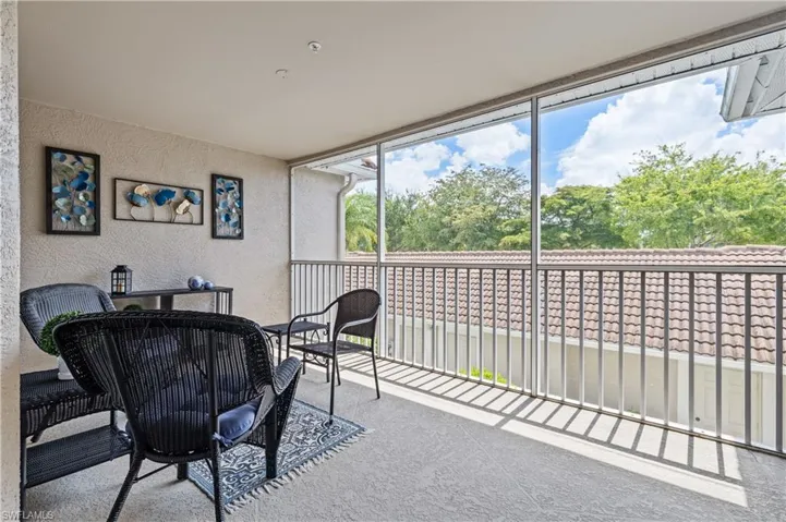 Front Screened Lanai