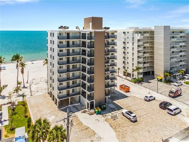 26370  Hickory  BLVD, Bonita Springs, FL 34134