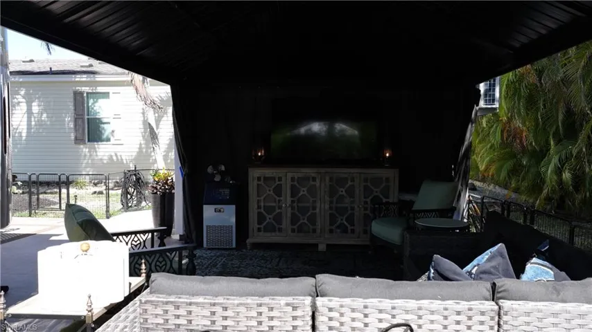 View of patio / terrace with outdoor lounge area