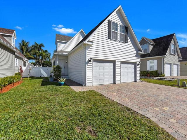 401  Leawood  CIR, Naples, FL 34104