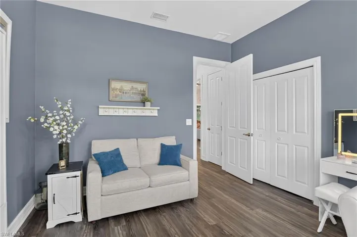 6062 Divot Ct, Naples, Florida 34113