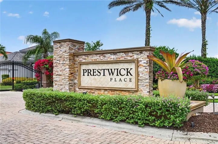 6062 Divot Ct, Naples, Florida 34113