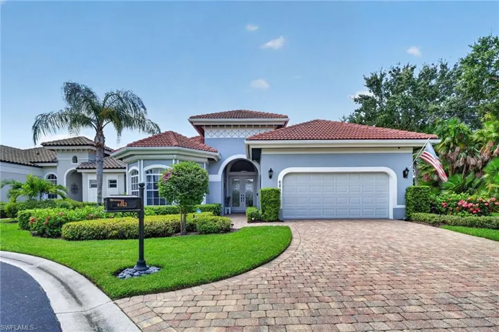 6062 Divot Ct, Naples, Florida 34113