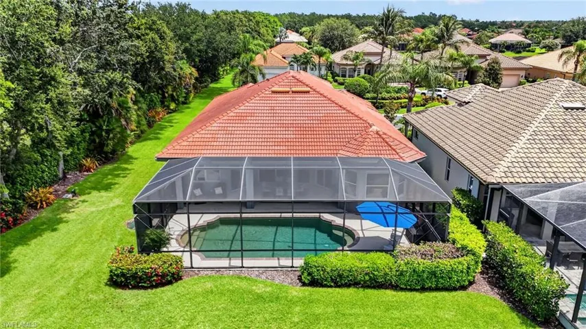 6062 Divot Ct, Naples, Florida 34113
