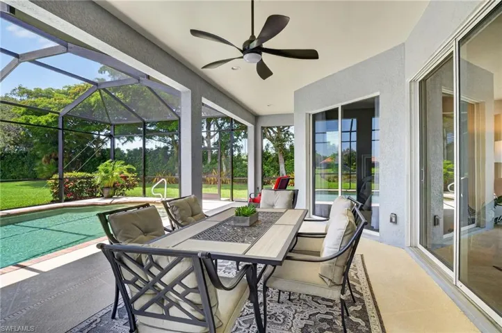 6062 Divot Ct, Naples, Florida 34113