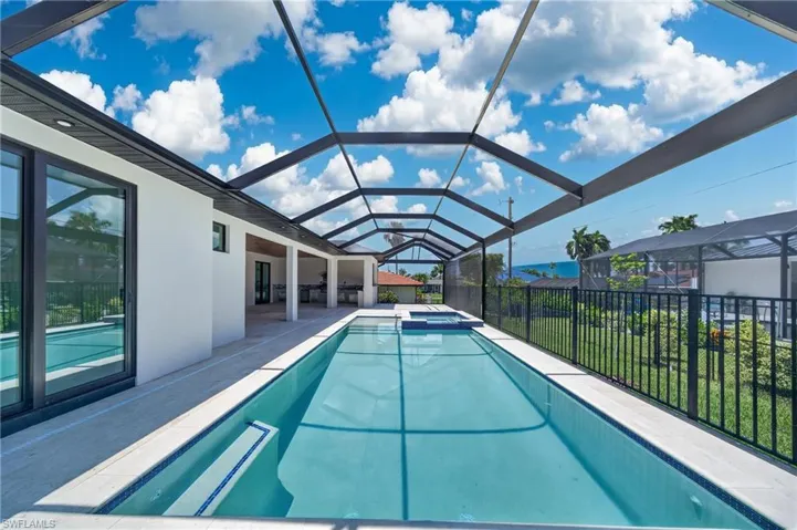 3914 Se 20th Ave, Cape Coral, Florida 33904