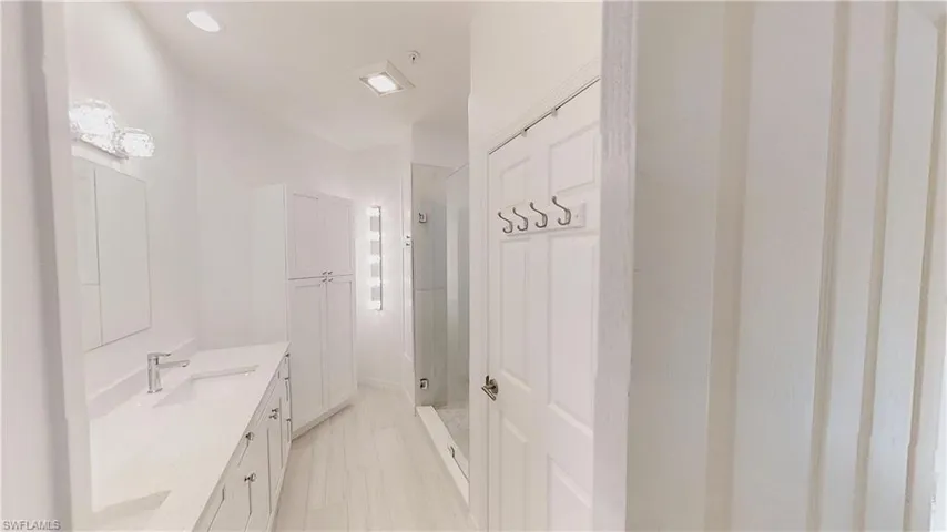 2185  Arielle  DR, Naples, FL 34109