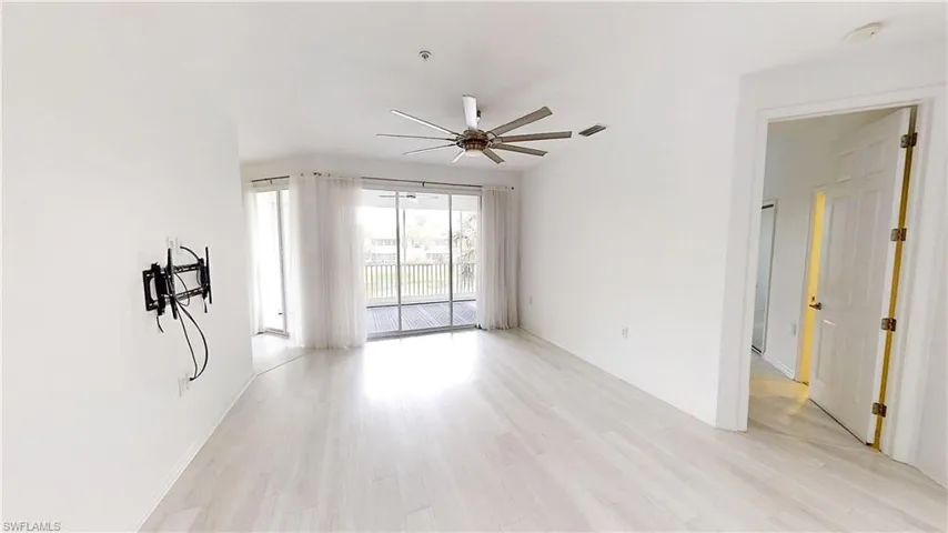 2185  Arielle  DR, Naples, FL 34109