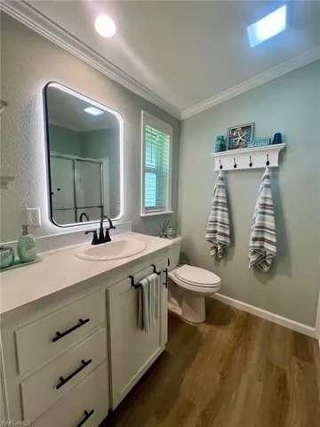 1079  Diamond Lake  CIR, Naples, FL 34114