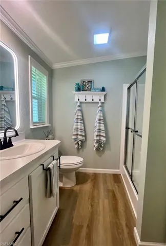 1079  Diamond Lake  CIR, Naples, FL 34114