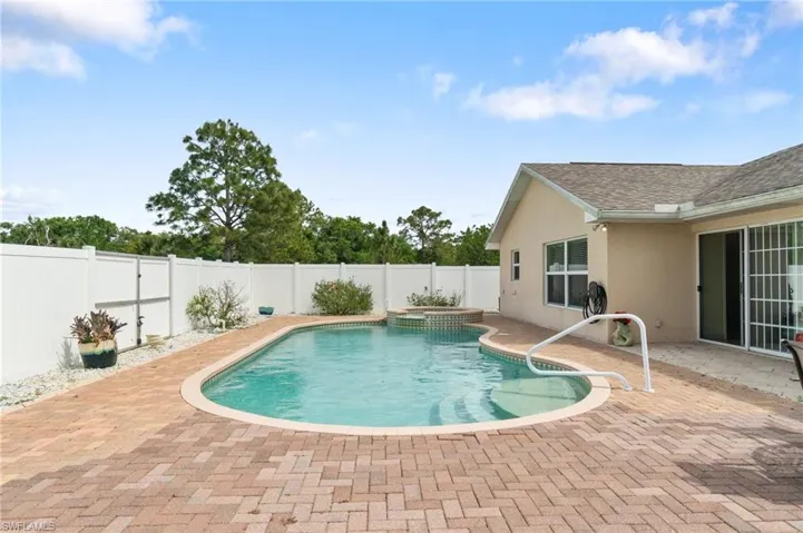 4345  54th NE AVE, Naples, FL 34120