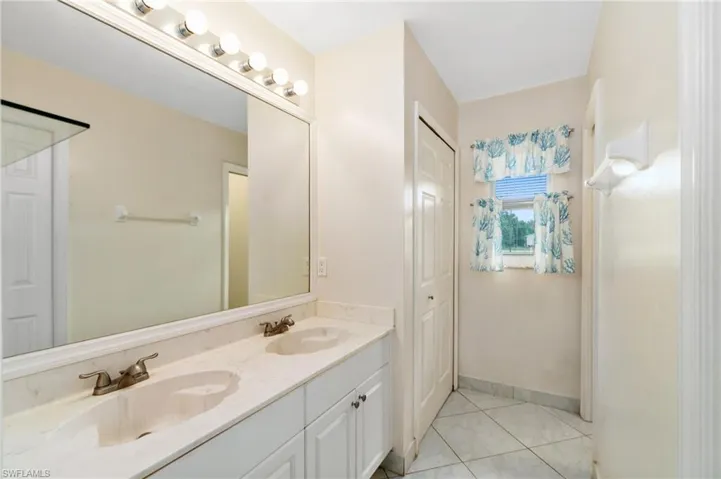 4345  54th NE AVE, Naples, FL 34120