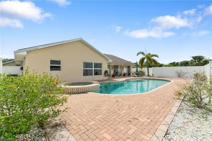 4345  54th NE AVE, Naples, FL 34120