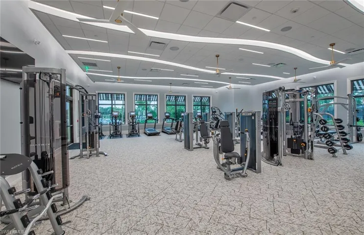 2079  Freemont  WAY, Naples, FL 34120