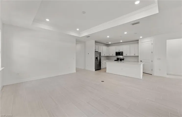 2079  Freemont  WAY, Naples, FL 34120