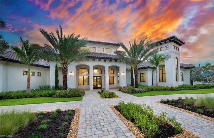 2079  Freemont  WAY, Naples, FL 34120