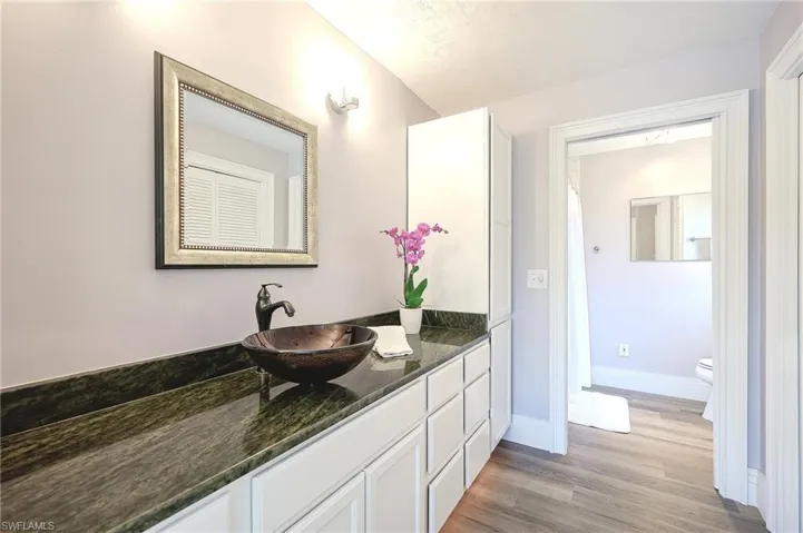 Huge master vanity
