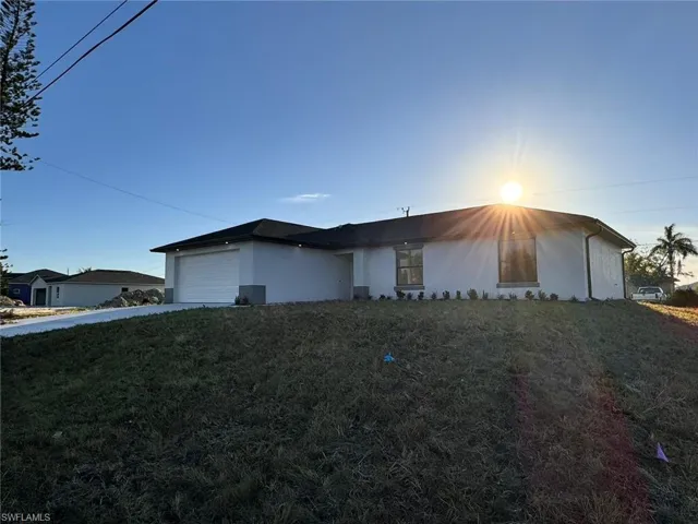 1306 NW Juanita  PL, Cape Coral, FL 33993