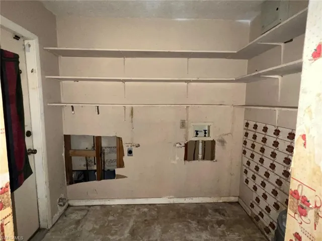 311 W El Paso Ave, Clewiston, Florida 33440