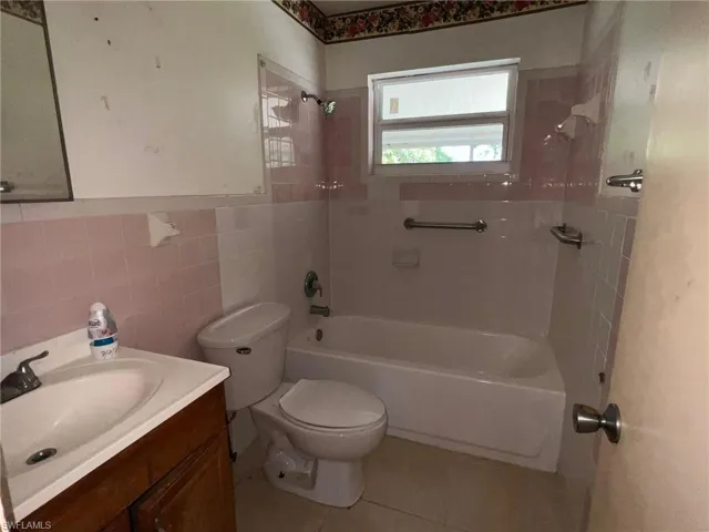 311 W El Paso Ave, Clewiston, Florida 33440