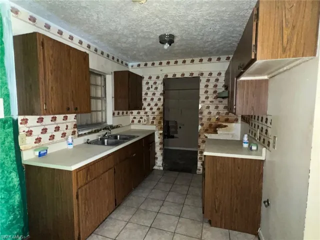 311 W El Paso Ave, Clewiston, Florida 33440