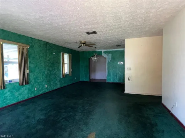 311 W El Paso Ave, Clewiston, Florida 33440