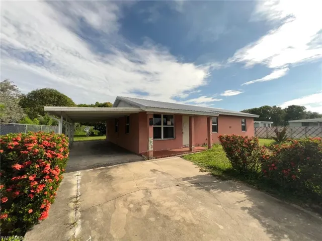 311 W El Paso Ave, Clewiston, Florida 33440