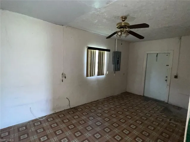 311 W El Paso Ave, Clewiston, Florida 33440