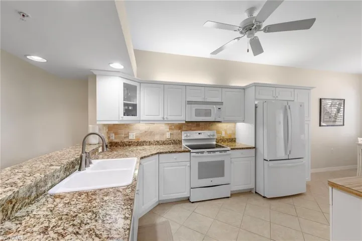 2370 Hidden Lake Ct 8301, Naples, Florida 34112