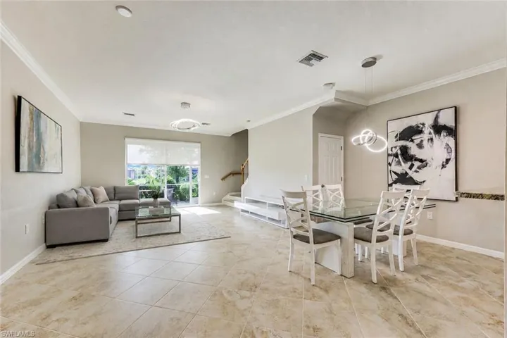 2736 Blossom Way, Naples, Florida 34120