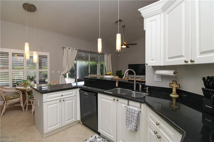 700 Lambton Ln, Naples, Florida 34104