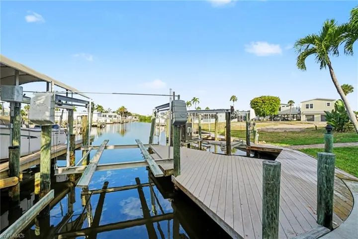 17630  Stevens  BLVD, Fort Myers Beach, FL 33931